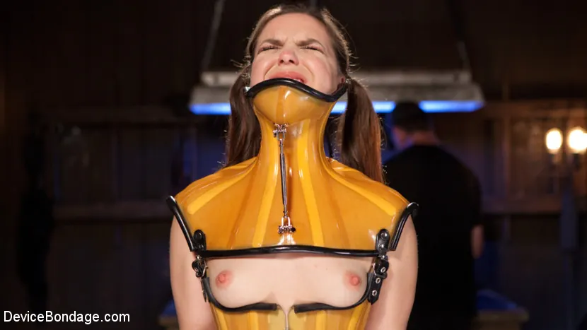 Juliette March en 'Puta atada en una euforia de depravación' from 'Kink' (foto 18) Kink 'Puta atada en una euforia de depravación' protagonizando Juliette March (foto 18)