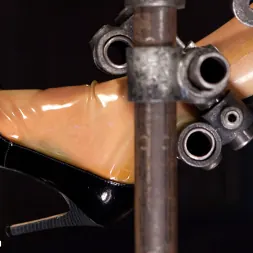 Juliette March に 'Kink' 堕落の朗らかさで娼婦の束縛 (サムネイル 22)