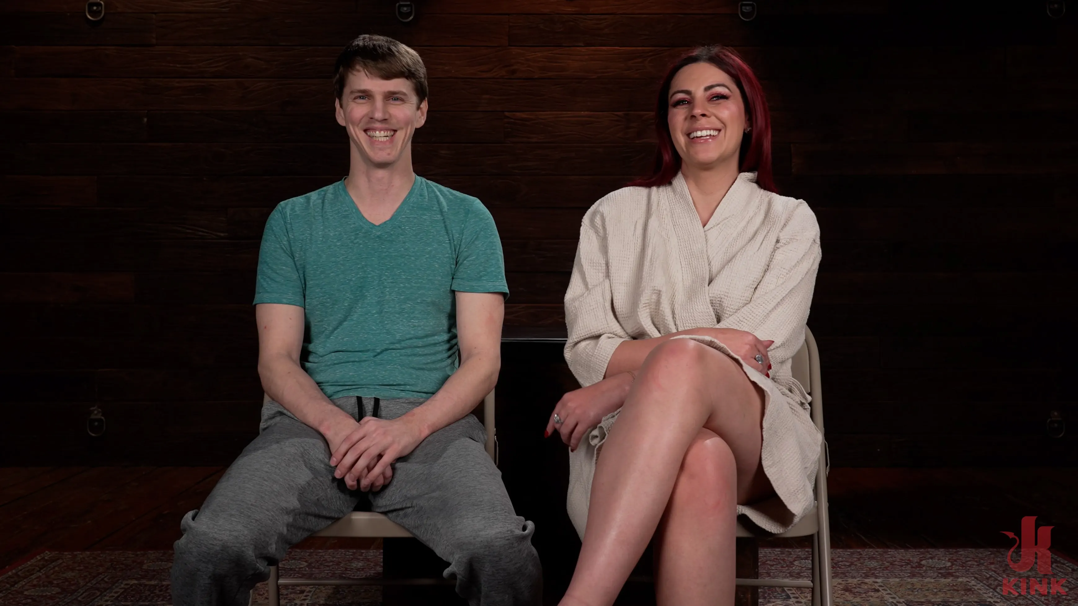 June Ferrari に 'ダンジョンの少年' from 'Kink' (写真 16) Kink 'ダンジョンの少年' 主演 June Ferrari (写真 16)