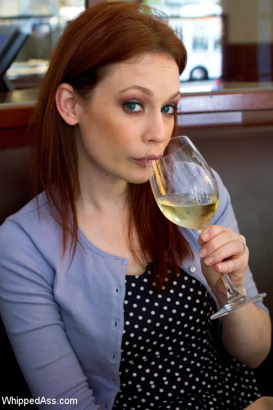 Kink 'Whipped Ass Girl Of The Month Behind The Scenes Teaser!' protagonizando Justine Joli (foto 15)