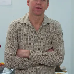 Kacie Castle に 'Kink' Rhythm Zero'd：Sluttyパフォーマンスアーティストが彼女の聴衆を責める (サムネイル 1)