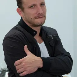 Kacie Castle に 'Kink' Rhythm Zero'd：Sluttyパフォーマンスアーティストが彼女の聴衆を責める (サムネイル 3)