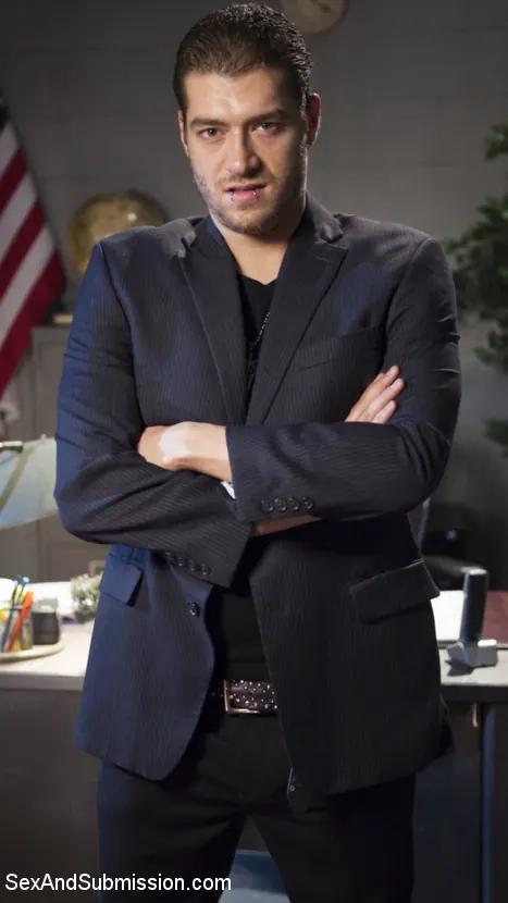 Kink 'ルーキー探偵は、アナル人質をつかまえた' 主演 Kacie Castle (写真 23)