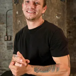 Karla Kush に 'Kink' 新鮮な肉のボンデージのいたずら (サムネイル 1)