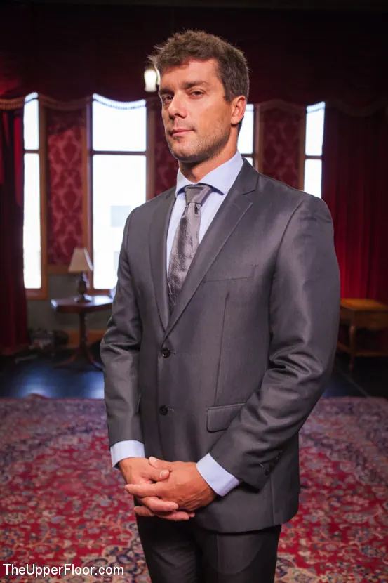 Kink 'Nena tensa se somete al castigo y eyacula por todas partes' protagonizando Karlee Grey (foto 23)