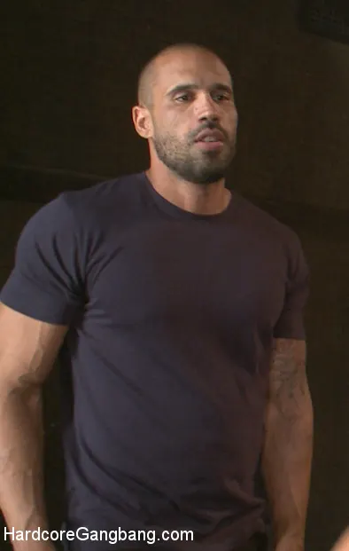 Kink '絶望的な妻が彼女のギャングバンファンタジーを実現' 主演 Alura Jenson (写真 11)