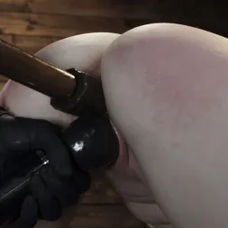 Kate Kennedy en 'Kink' is Brutalized in Extreme Bondage and Made to Cum (Miniatura 26)