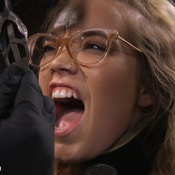 Katie Kush に 'Kink' ケイティ・クッシュ:ブラットが帰ってきた (サムネイル 26)