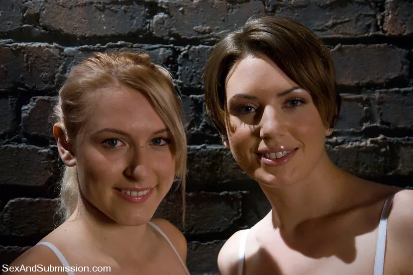 Kink 'Evil Santa' starring Katie Summers (Photo 2)