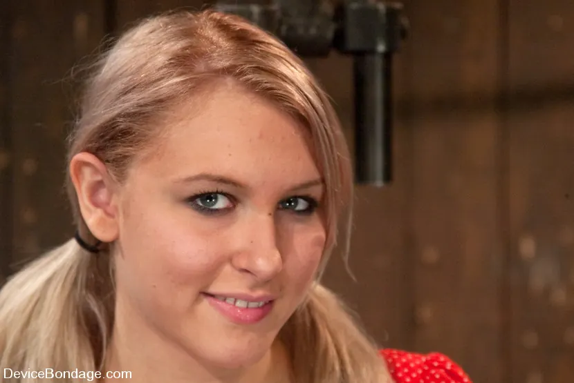 Kink 'Cute little girl next door' 主演 Katie Summers (写真 2)