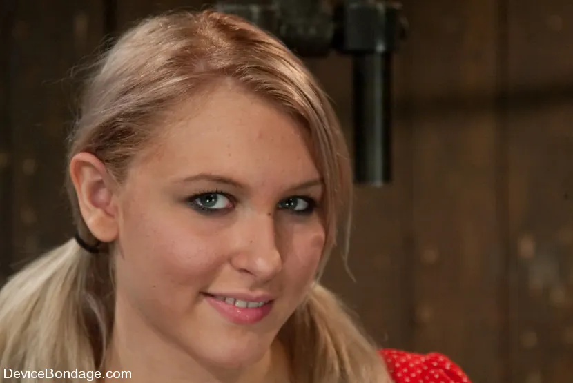 Katie Summers in 'Detached' from 'Kink' (Photo 2) Kink 'Detached' starring Katie Summers (Photo 2)