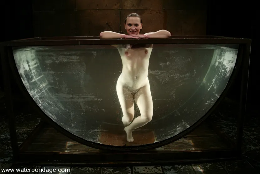 Kink 'is a giggler!' 主演 Katja Kassin (写真 8)