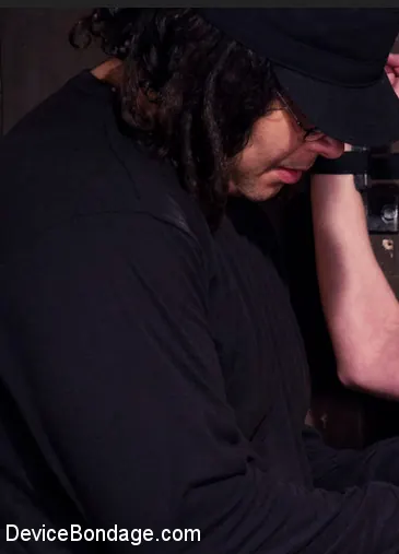 Kink 'Submitting to the Pain' starring Kay Kardia (Photo 2)