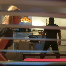 Kaylee Hilton en 'Kink' Creepers Una película de fantasía sobre secuestros (Miniatura 17)