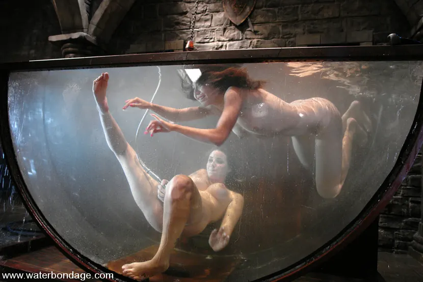 Kink '¡Una transmisión en vivo animada con Delilah Strong y Keeani Lee! Parte 1 de 2' protagonizando Keeani Lei (foto 3)