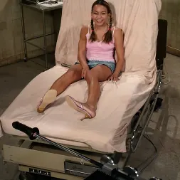 Keeani Lei に 'Kink' アナルクイーン (サムネイル 1)