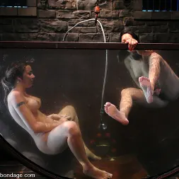 Keeani Lei に 'Kink' Delilah StrongとKeeani Lei Livefeedパート2 (サムネイル 13)