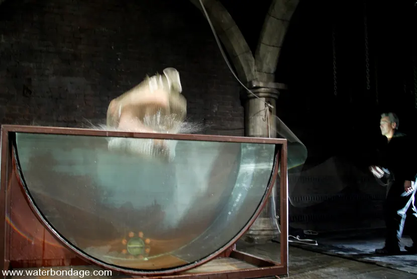 Kink 'Keeani lei' protagonizando Keeani lei (foto 5)