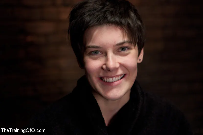 Kink 'Reportaje fotográfico sobre esclavos abandonados' protagonizando Keira Quinn (foto 7)