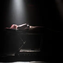 Kelly Divine en Kelly Divine: estirada, follada, azotada y chorreando por todas partes; ¡Rosebud expuesta! (foto 14) Kelly Divine en 'Kink' Kelly Divine: estirada, follada, azotada y chorreando por todas partes; ¡Rosebud expuesta! (Miniatura 14)