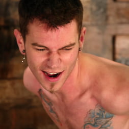 Kendra James en and Richie Rennt (foto 15) Kendra James en 'Kink' and Richie Rennt (Miniatura 15)