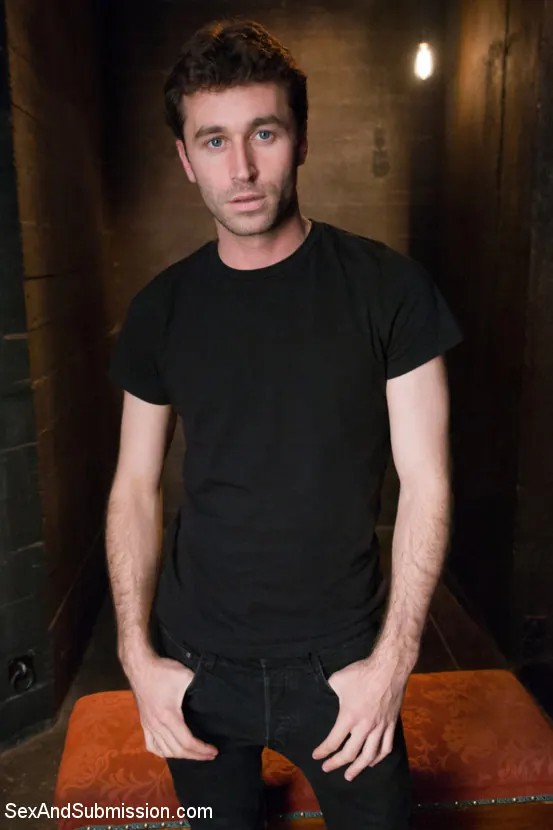 Kenzie Vaughn en '¡Más duro, más duro, más loco! Kenzie Vaughn' from 'Kink' (foto 12) Kink '¡Más duro, más duro, más loco! Kenzie Vaughn' protagonizando Kenzie Vaughn (foto 12)