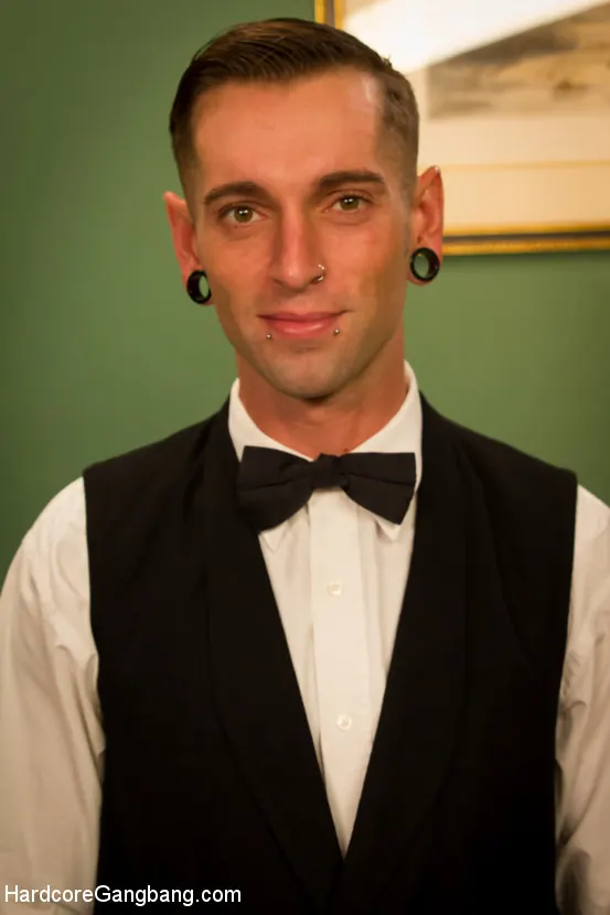 Kink 'ダブルOセクシー：秘密のエージェントは、インテルのために彼女の穴を売る！' 主演 Kiki Daire (写真 24)