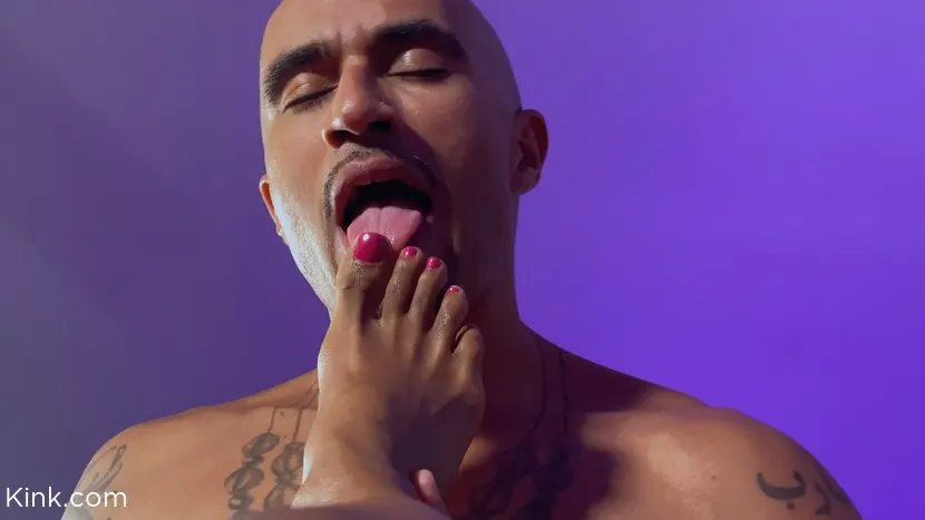 King Noire に '女神を崇拝する方法:寝取られ、教訓を教えました!' from 'Kink' (写真 7) Kink '女神を崇拝する方法:寝取られ、教訓を教えました!' 主演 King Noire (写真 7)