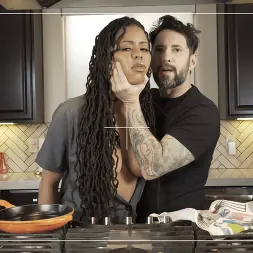 Kira Noir に 'Kink' アメリカの恋人:キラノワールは苦しめられ、犯されています (サムネイル 3)