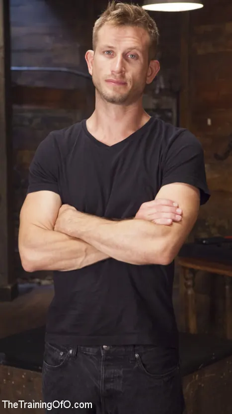 Kink 'Trained to Fist Her Own Ass!' 主演 Kira Noir (写真 20)