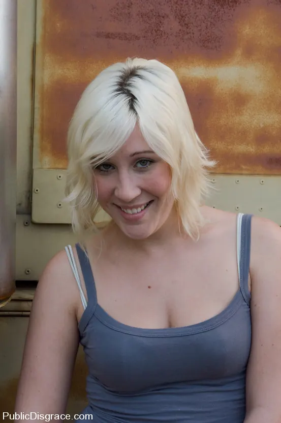 Krissy Leigh in 'Fisted and Ass Fucked in Public!' from 'Kink' (Photo 2) Kink 'Fisted and Ass Fucked in Public!' starring Krissy Leigh (Photo 2)