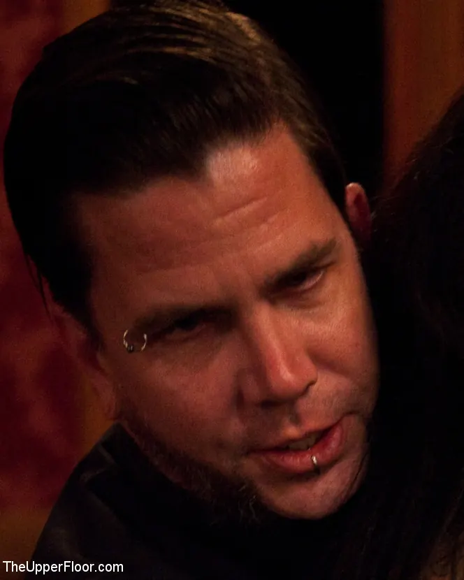 Kink 'クリスマスパーティー：第1部' 主演 Krysta Kaos (写真 24)