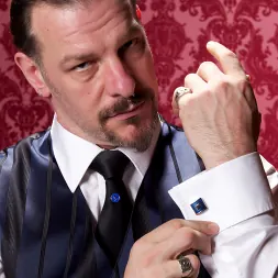 Krysta Kaos en 'Kink' Cena comunitaria fisting (Miniatura 21)