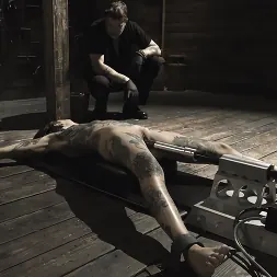 Krysta Kaos en 'Kink' Abajo y sucio: Krysta Kaos (Miniatura 5)