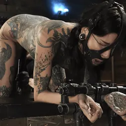 Krysta Kaos en 'Kink' Abajo y sucio: Krysta Kaos (Miniatura 16)