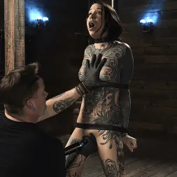 Krysta Kaos en 'Kink' Abajo y sucio: Krysta Kaos (Miniatura 30)