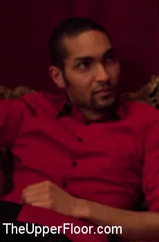 Kink 'Fiesta en casa: Estiramiento de coño' protagonizando Krysta Kaos (foto 28)