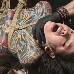 Krysta Kaos en Krysta Kaos: El regreso de Kaos (foto 21) Krysta Kaos en 'Kink' Krysta Kaos: El regreso de Kaos (Miniatura 21)