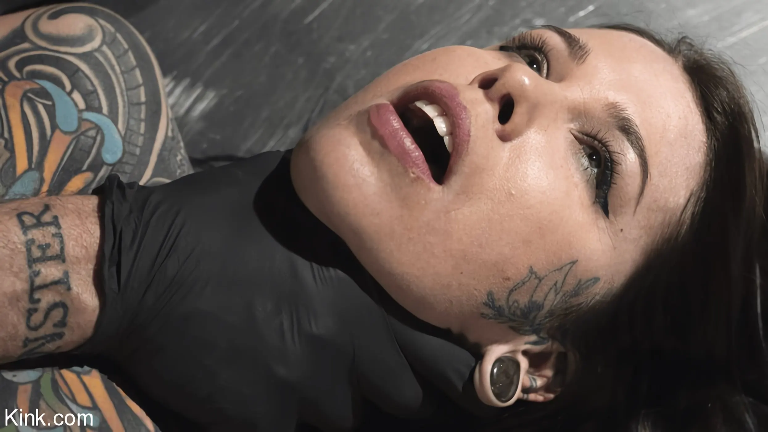 Kink 'Krysta Kaos: El regreso de Kaos' protagonizando Krysta Kaos (foto 25)