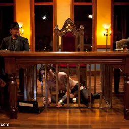 Krysta Kaos en 'Kink' Fiesta de la competencia de esclavos (Miniatura 1)