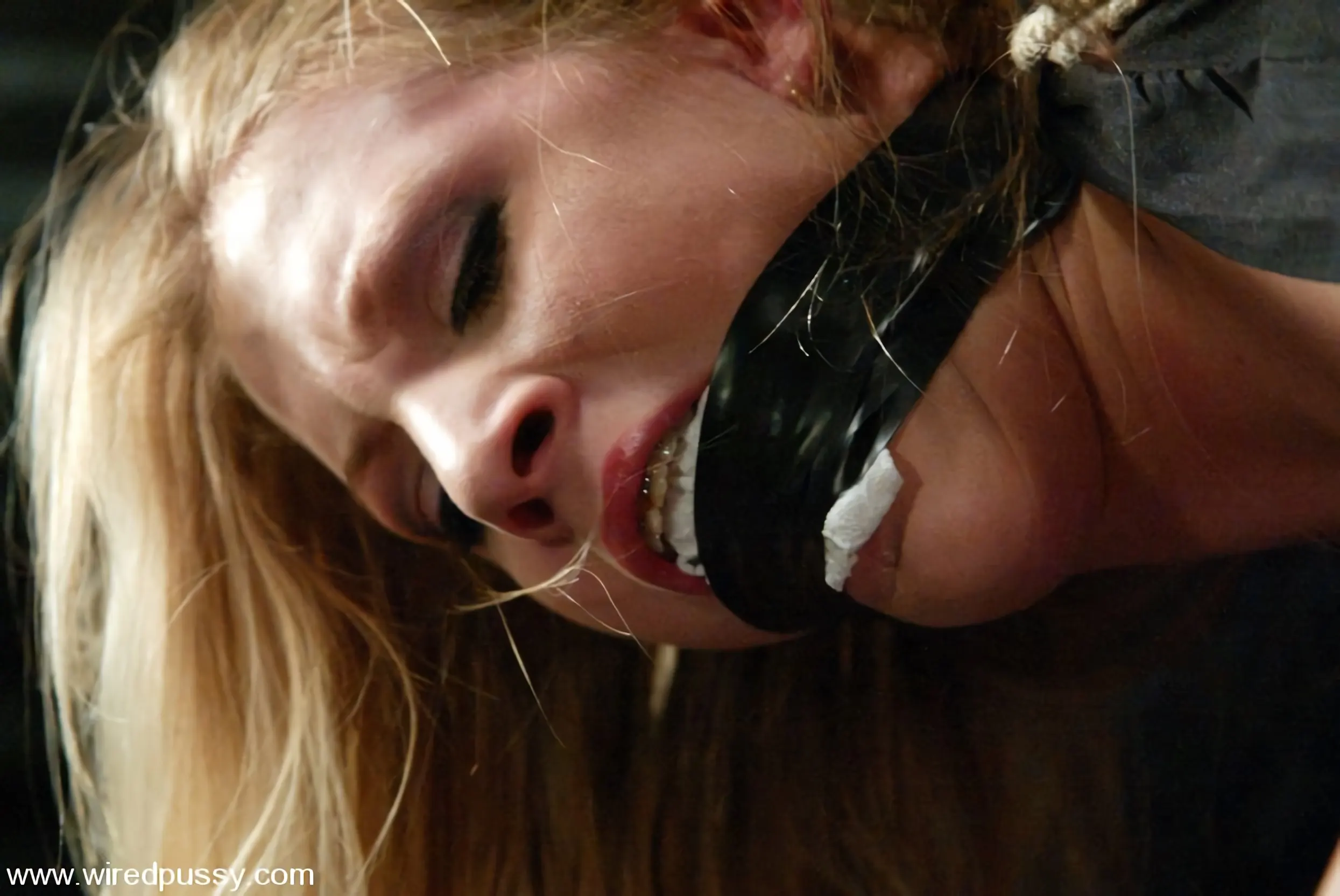 Kink 'Leah luv' protagonizando Leah luv (foto 2)