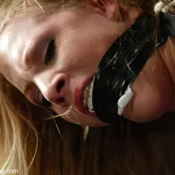 Leah luv en Leah luv (foto 2) Leah luv en 'Kink' Leah luv (Miniatura 2)