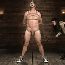 Leigh Raven en 'Kink' Dominando al gigante: Leigh Raven y Pierce Paris (Miniatura 15)