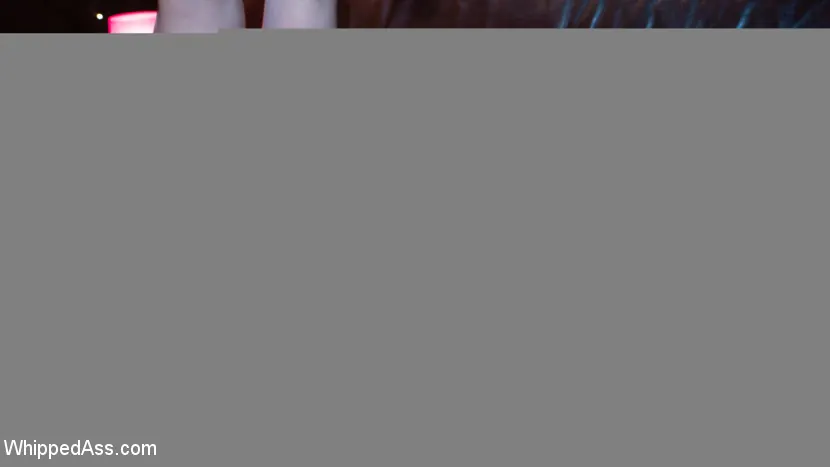 Kink 'Fiesta de amor y cogida: Leigh Raven y Delirious Hunter despejan la sala' protagonizando Leigh Raven (foto 4)