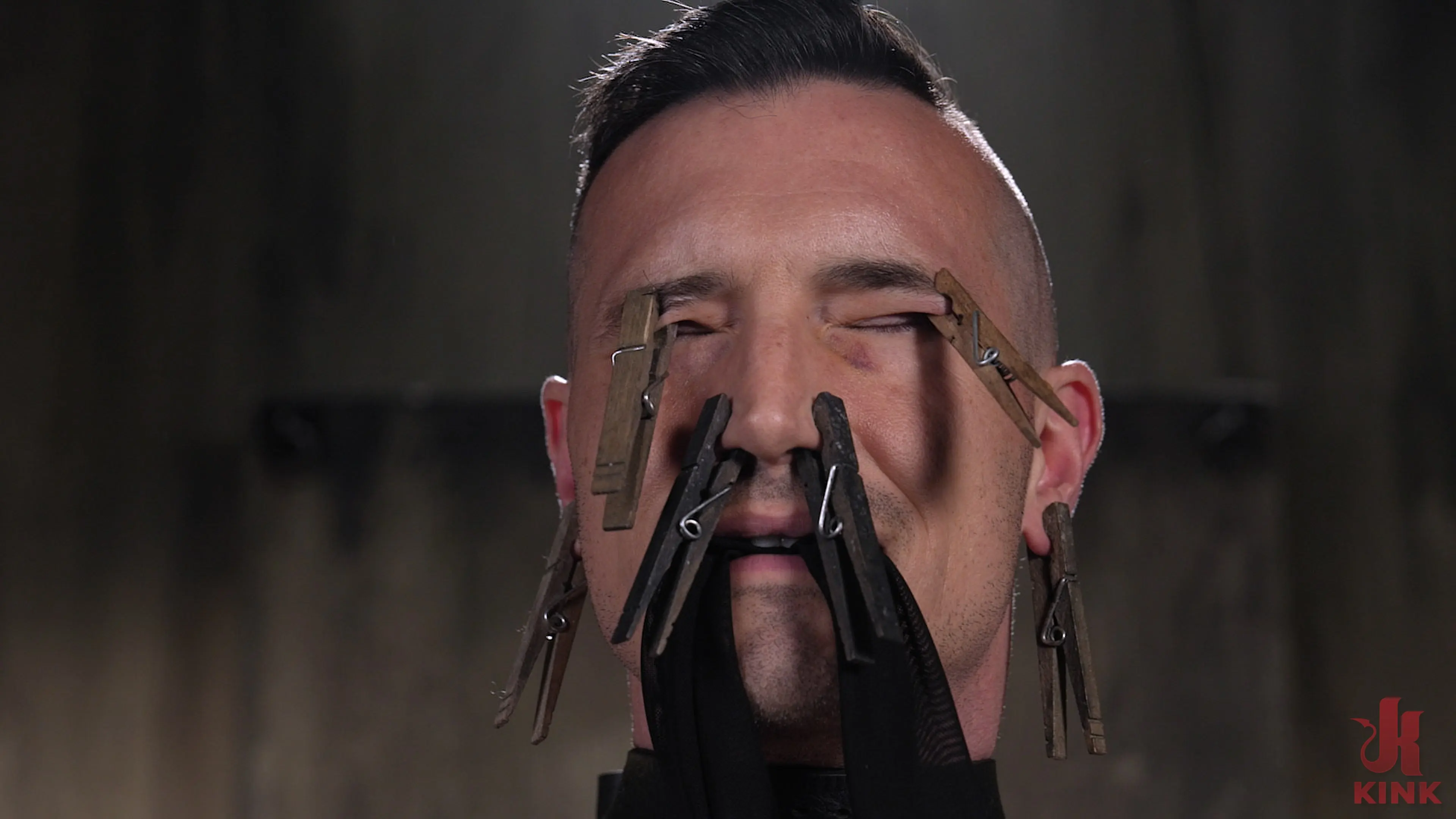 Kink 'Going for Gold' starring Leigh Raven (Photo 3)