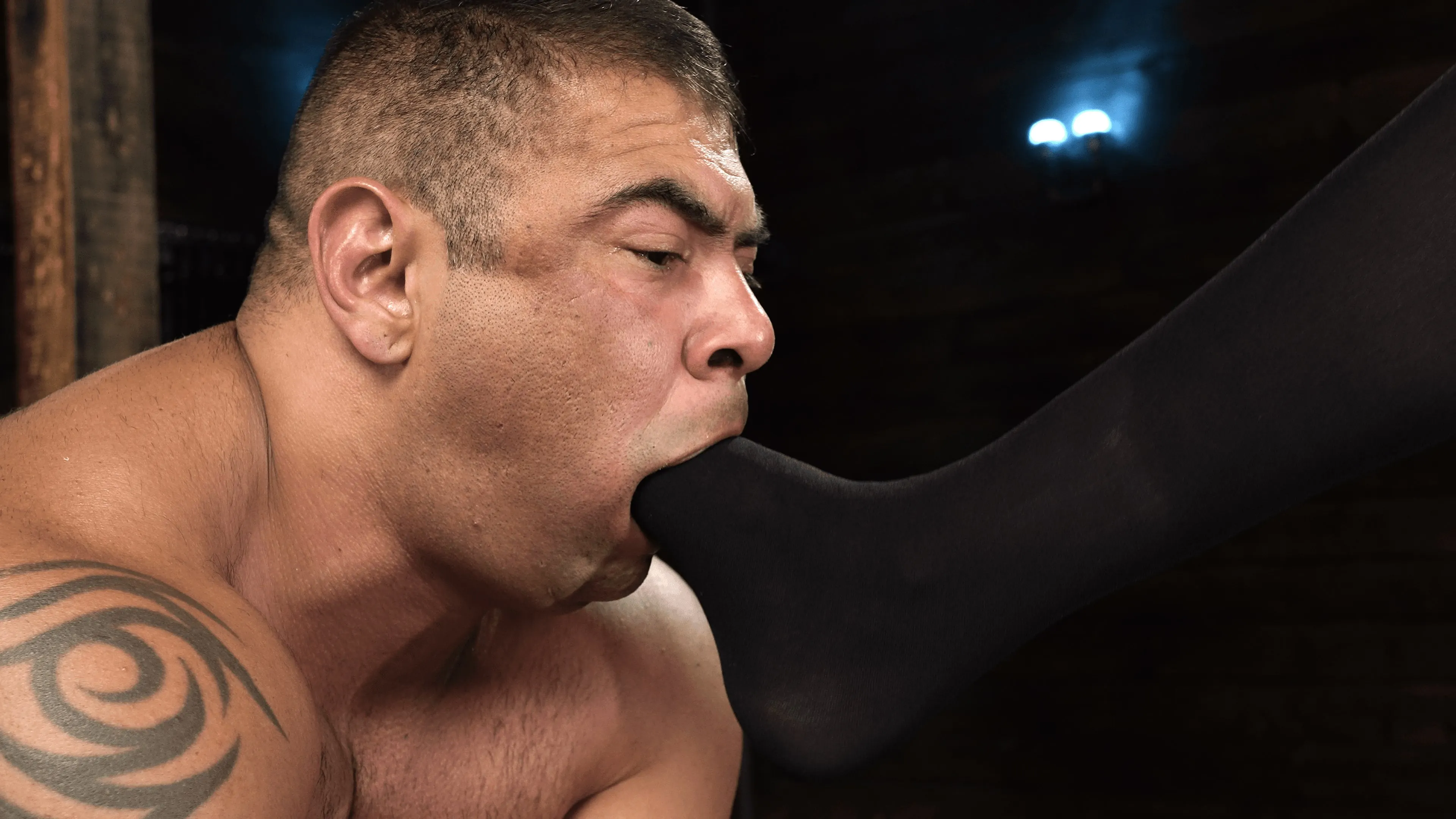 Kink 'and Draven Navarro: Sweet Boy Suffers for His Mistress' protagonizando Leigh Raven (foto 21)