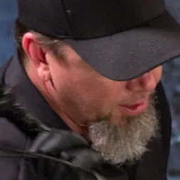 Lilith Luxe en Primera vez en esclavitud extrema con brutal tortura y obligada a correrse (foto 19) Lilith Luxe en 'Kink' Primera vez en esclavitud extrema con brutal tortura y obligada a correrse (Miniatura 19)