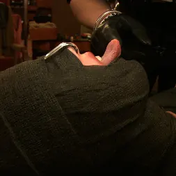 Lilla Katt in 'Kink' Service Day (Thumbnail 12)