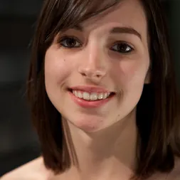 Lillianne Lane en 'Kink' 5 Girl Intake Seleccionando la esclava perfecta para entrenar (Miniatura 24)