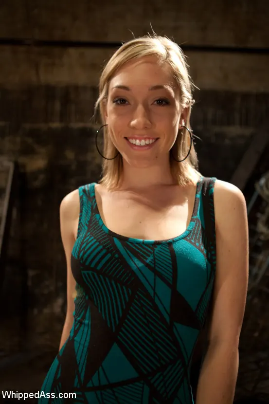 Kink 'Sinn Sageが犯した19歳の豪華な懲罰と拳' 主演 Lily LaBeau (写真 11)